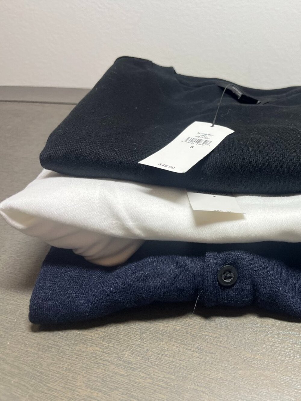 Banana Republic Tees - Men's Size Small